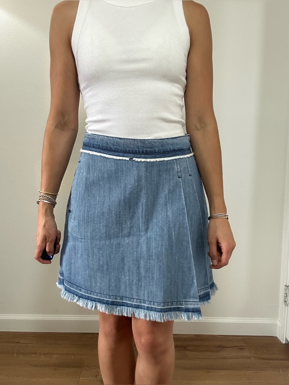 Ei8ht Dreams Light Wash Blue Denim Asymmetric Mini Skirt Fringe Hem Size M - Picture 7 of 14
